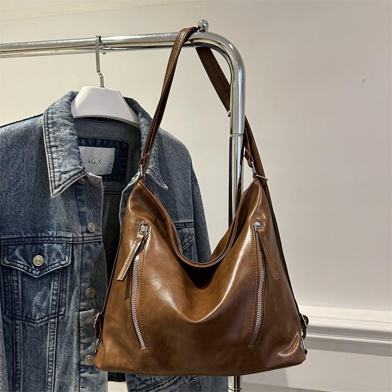 

Retro fashion underarm bag women s 2025 autumn and winter new commuter large-capacity backpack high-end shoulder tote bag