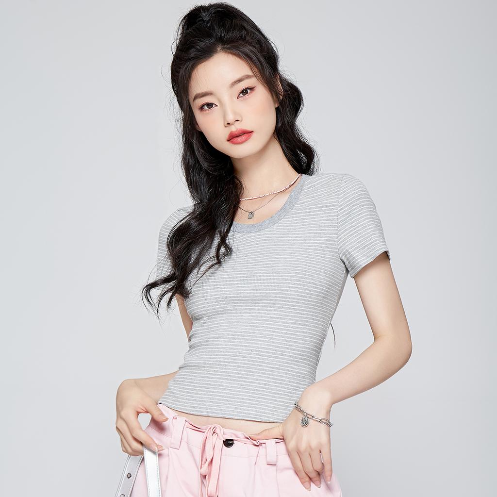 Handsome commuting style versatile T-shirt for women: slim fit round neck striped short sleeved base top
