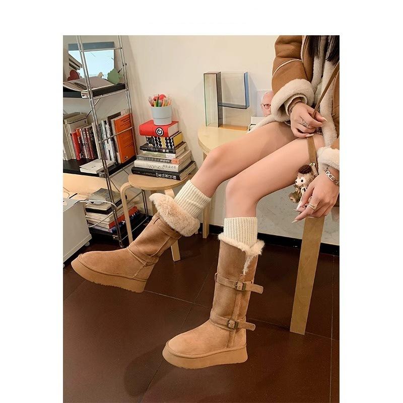 Tall boots, warm cotton shoes, Northeast snow boots, women's winter piled and thickened gray thick-soled heightening fluffy short boots