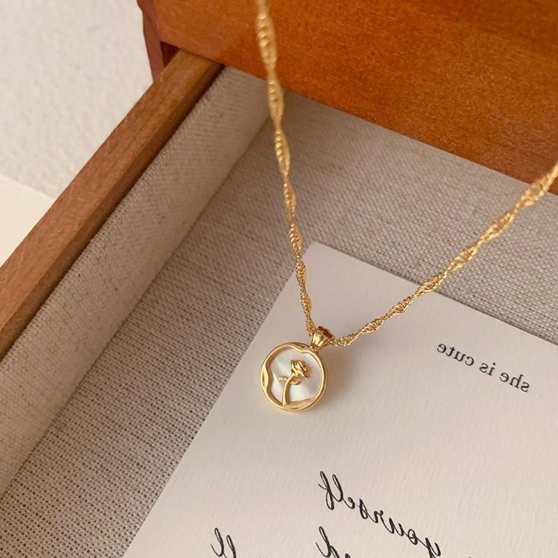 High Sense Korean Style Rose Flower Pendant Necklace Light Luxury Clavicle Chain For Women Jewelry Wedding Banquet Party Gift