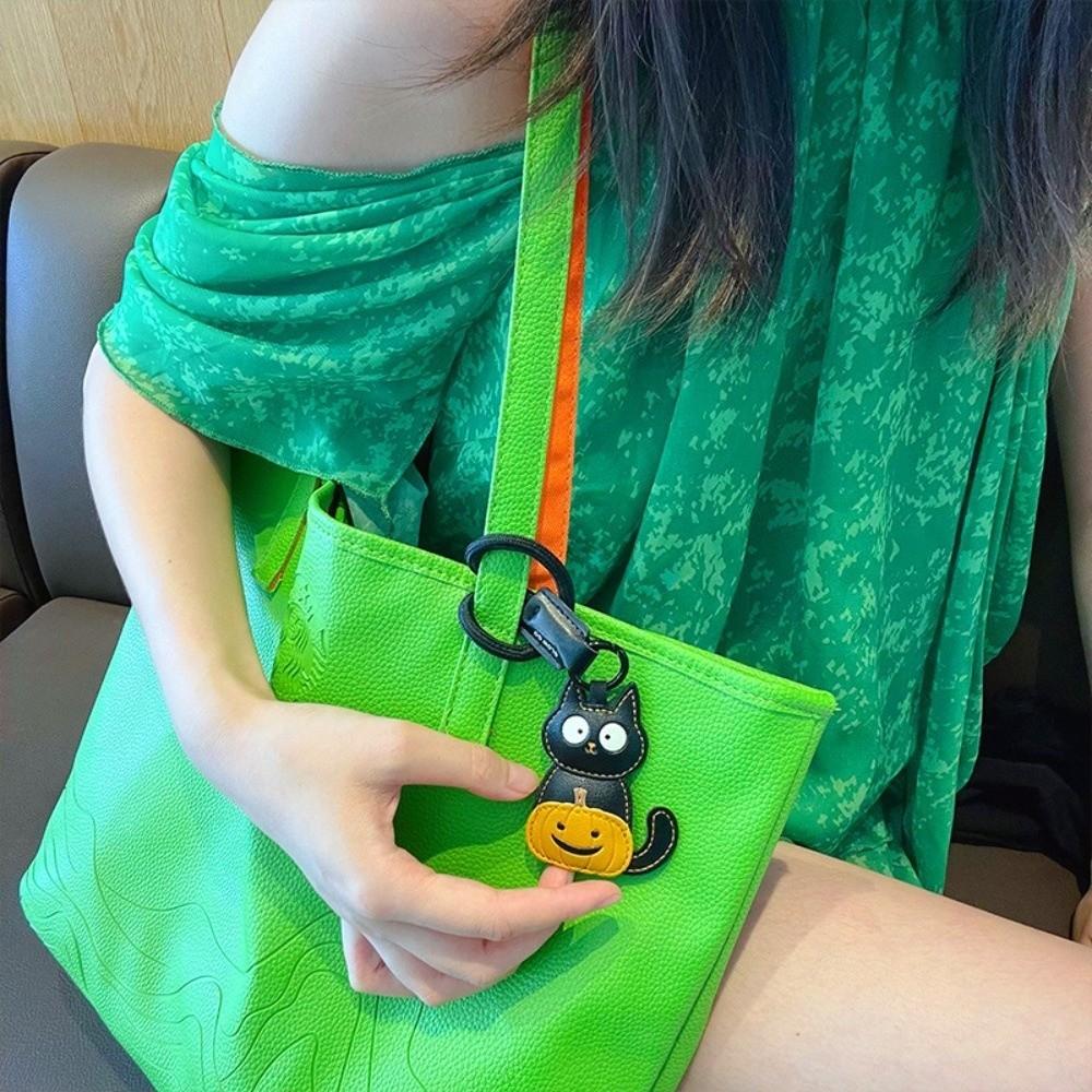 Bag Charm Halloween Pumpkin Keychain Cartoon Black Cat Key Ring Ghost Keychain Pendant  for Women