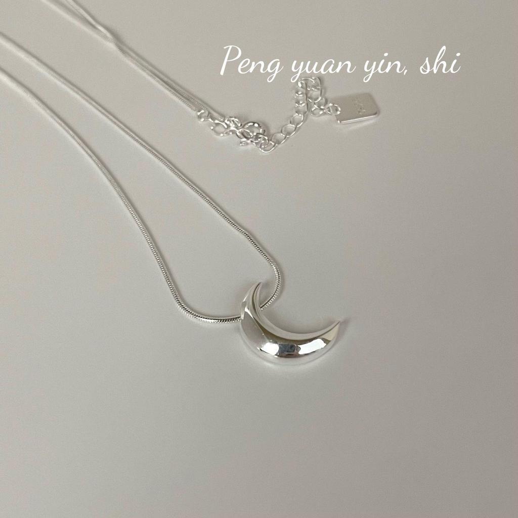 S925 Sterling Silver Crescent Moon Necklace: Cool and Aloof, High-End, Niche Ins Style with Snake Bone Chain
