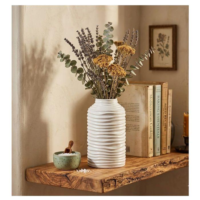 Vase en céramique strié 8 x 15 cm blanc
