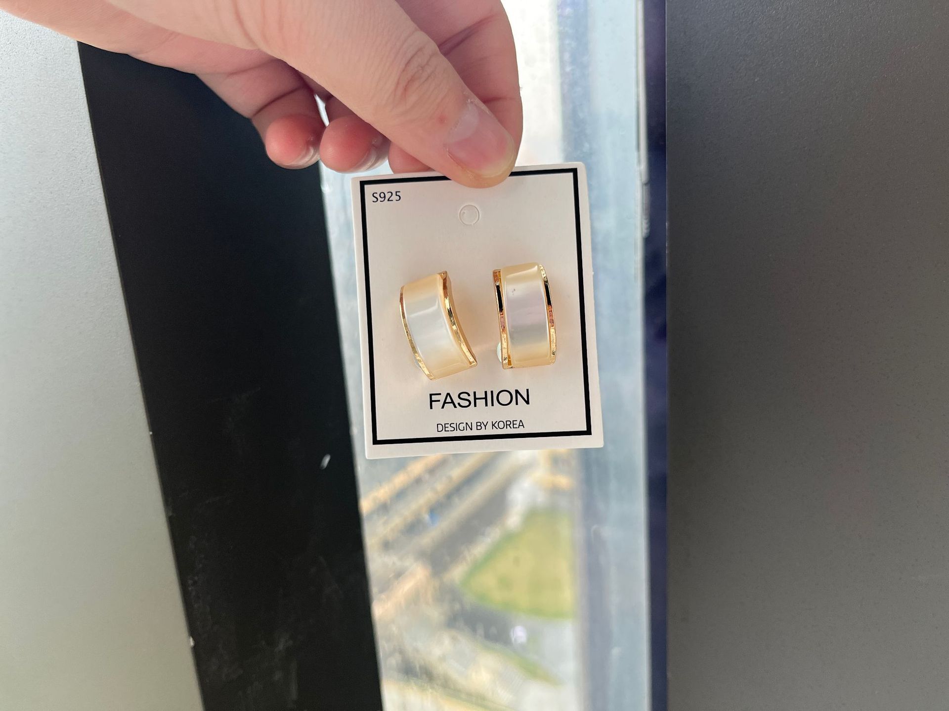 

Серьги высшего качества 925 пробы, темпераментные геометрические квадратные серьги с опалом для женщин, изысканные, простые и универсальные серьги.