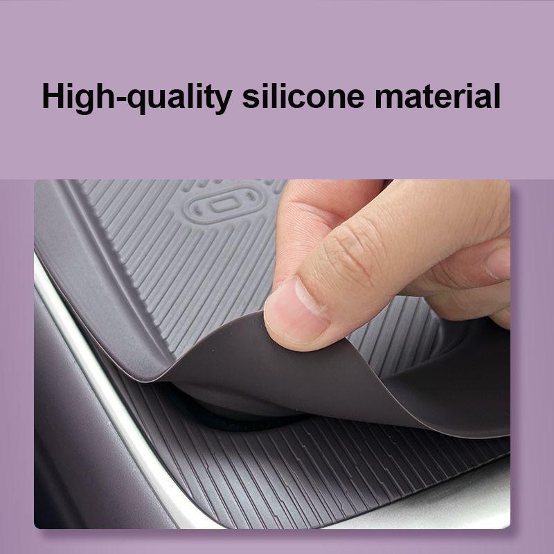 For Leapmotor B01 2025 2026 Car Central Control Wireless Charging Silicone Pad Water Cup Holder Pad Interior Auto Accessories