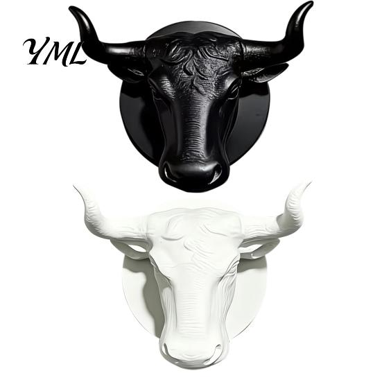 Modern Black Wall Hook Bull Head Hat Rack, Lightweight Wall-Mount Key Holder, Decorative Coat Horn Rack Hook, Retro Animal Hanger for Home Decoration