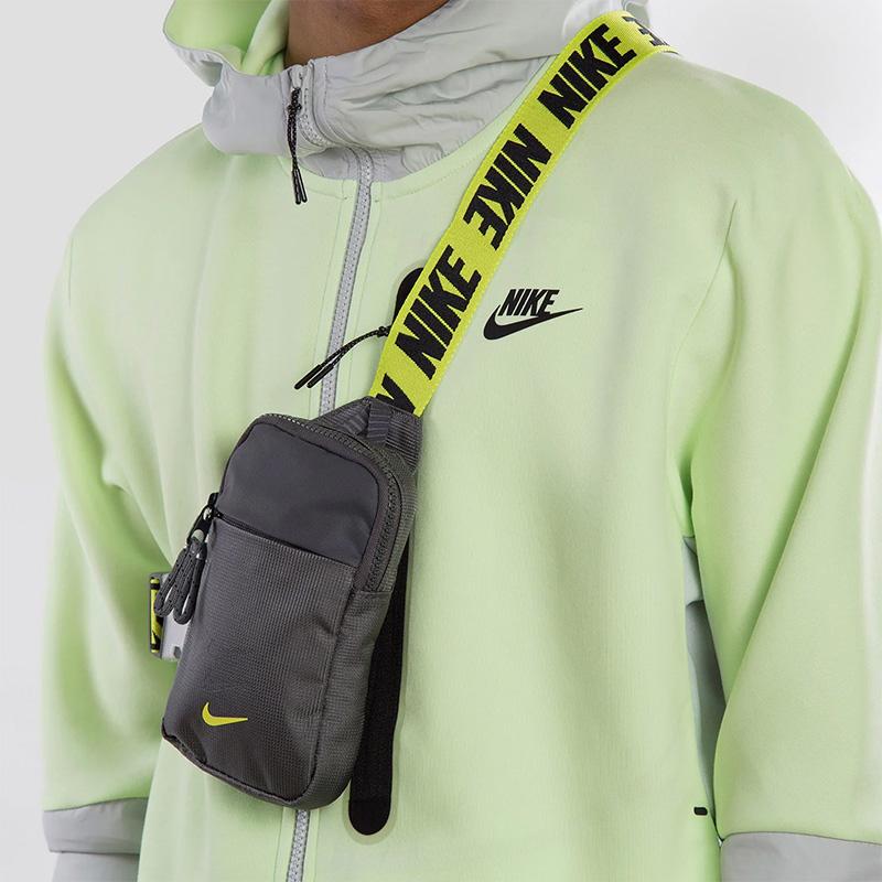 New Nike Polyester Fanny Pack, Sling Bag, Cell Phone Pouch, Crossbody Bag Unisex Gray BA5904-068