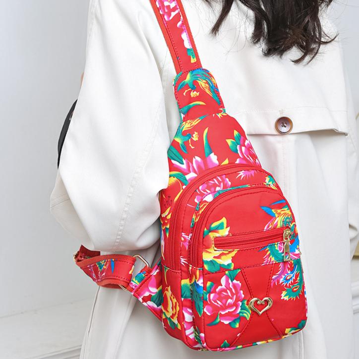 Chest Bag for Women 2025 New Korean Version Casual Big Flower Crossbody Bag for Women, Versatile Large Capacity Crossbody Fashionable Bag