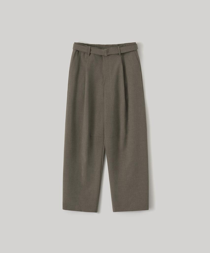 ANOTHER OFFICE Structure Curved Slacks (Khaki Brown)
