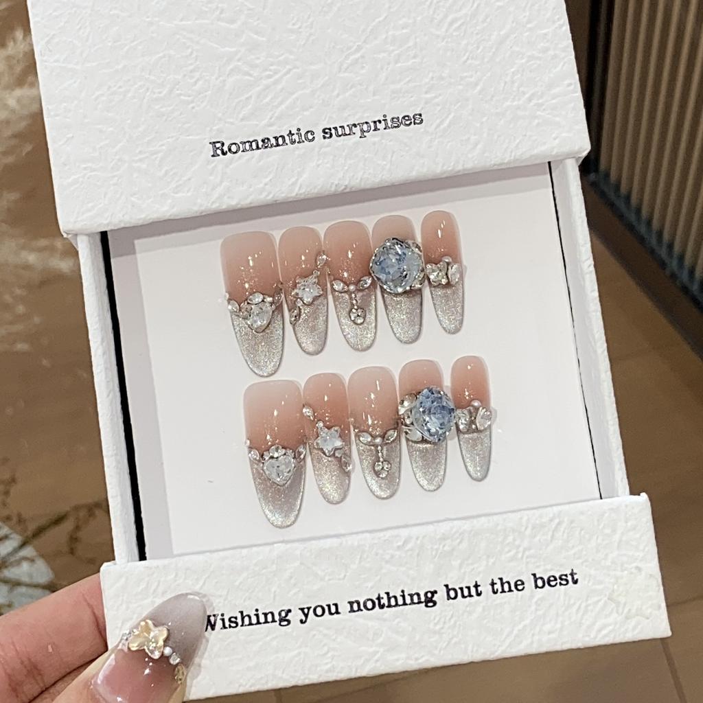 Handmade Ice-transparent Blush Gradient Cat Eye Small Broken Diamond Chain Square Diamond Milky Way with Trace Wear Armor