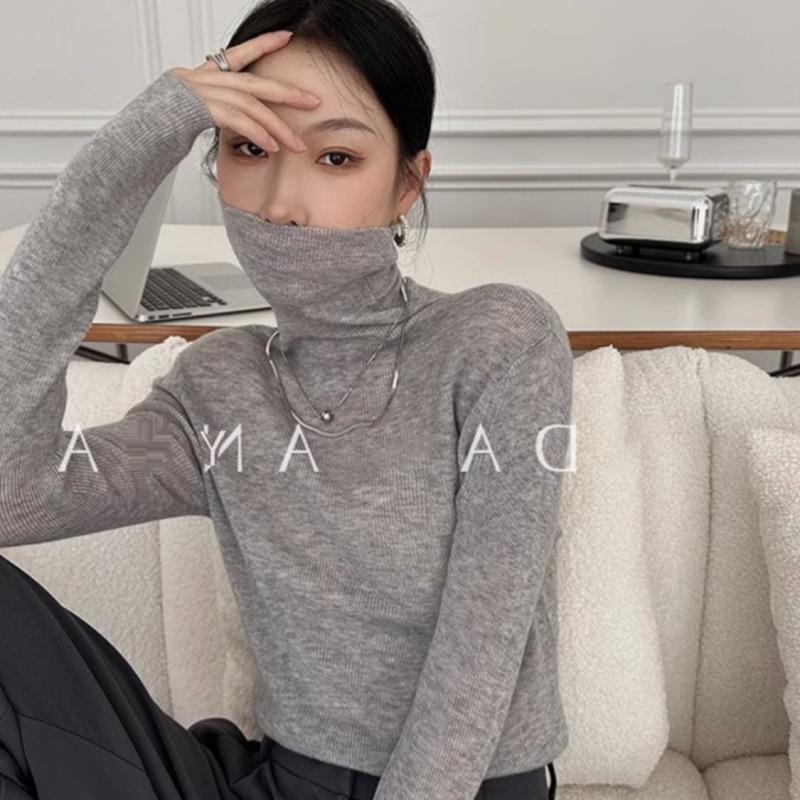 

Женский серый свитер с высоким воротником, облегающего кроя - осенне-зимний базовый слой с длинным рукавом и воротником-гольф S светло-серый