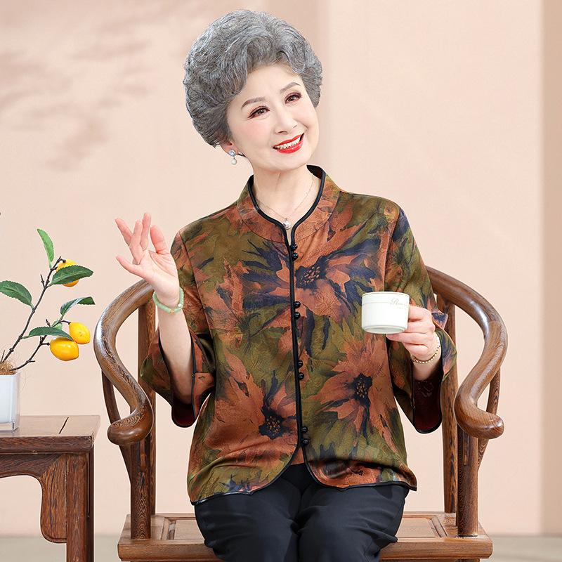 

2026 Silk Stand-Collar Frog Button Shirt: Elegant Style for Middle-Aged and Elderly Mothers, 7-Quarter Sleeves, Perfect for Spring and Autumn. 2XL (Recommended 110-120 lbs) зелений