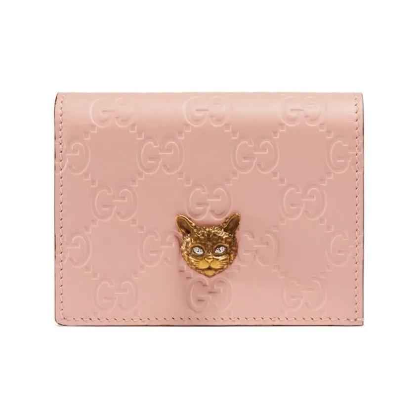 

GUCCI metal cat head decoration candy-colored aged flower logo embossing short double-fold leather wallet and card holder female style pink One Size-Basic Set (Bag+Dust Bag) рожевий