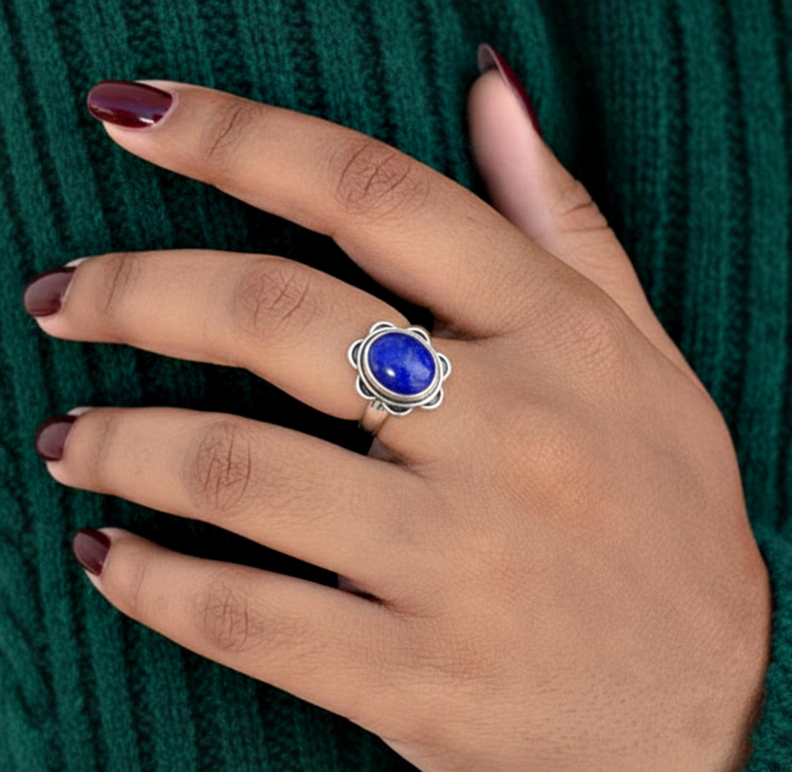 

Кольцо с цветком из лазурита, серебро 925 пробы, минималистичные украшения с синим лазуритом, кольцо обещания ручной работы, подарок для неё 12 серебряный