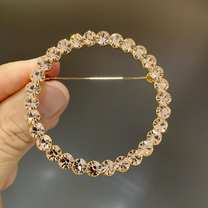 Bo Xin Yun Jewelry Retro Crystal Round Brooch - Autumn Winter Cardigan Button