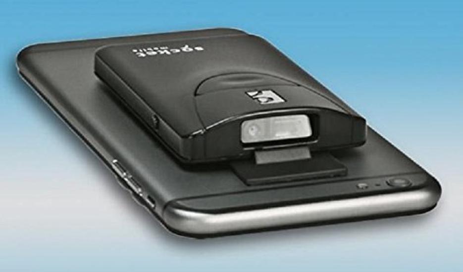 Bluetooth 1D Barcode Scanner Attached To S800 Smartphone