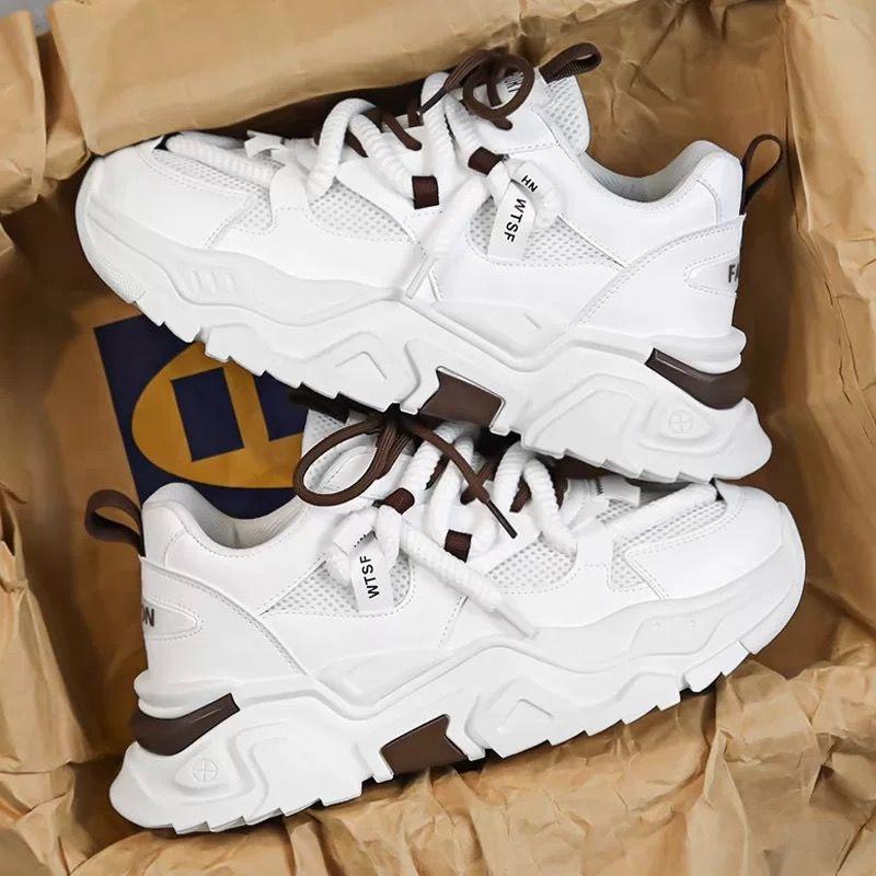 Wiosenne męskie buty nowe oddychające buty męskie trend wszechstronne wewnętrzne podwyższające buty sportowe casual