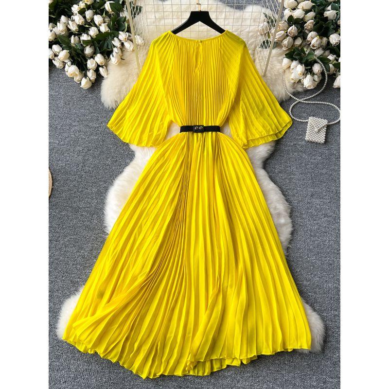 Summer Dress New Arrival Fashion Special Interest Light Luxury Elegant Retro Pleated Dress Waist-Tight Slim Looking Elegant Flare Sleeve Dress
