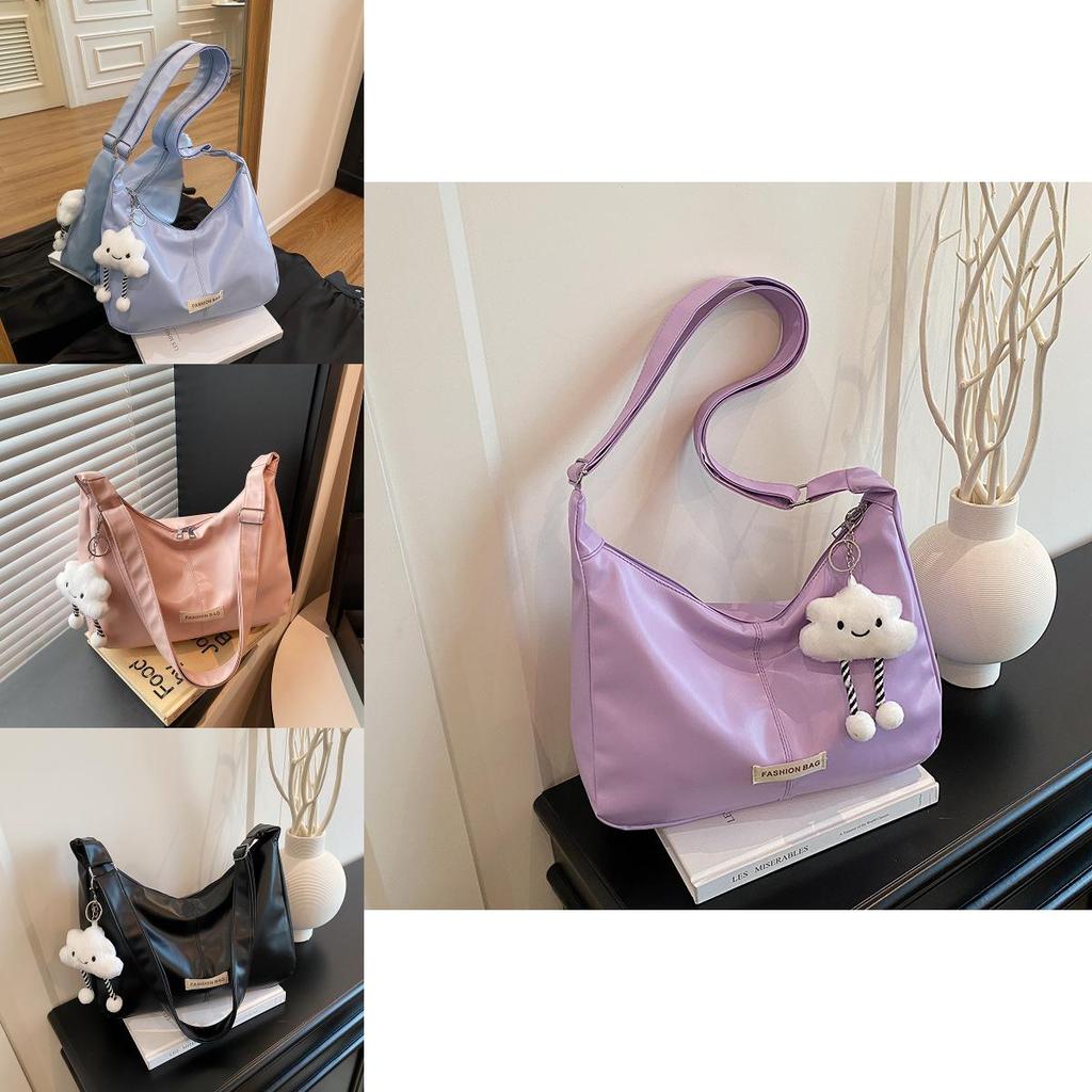 Simple Solid Color Letter Decoration Women Casual Shoulder Bag With Pendant For Casual Outings