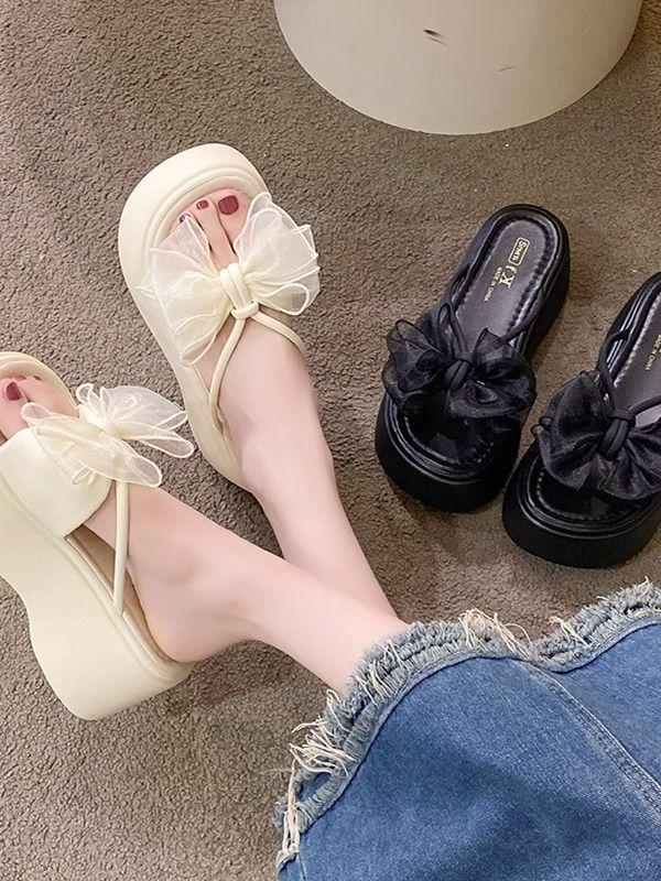 Going out new niche bow platform sandals 2025 summer sweet explosion fashion with skirt one-word slippers women