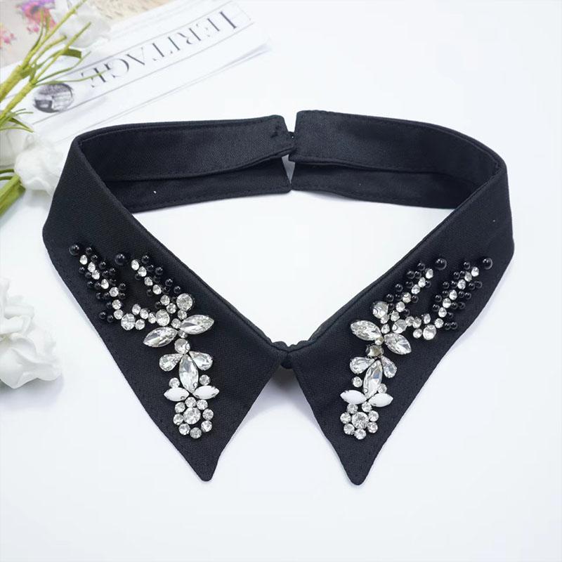 Retro Rhinestone False Collar Neckline Women Lapel Fake Collar Woman Embroidery Removable Detachable Tie Clothing Accessories