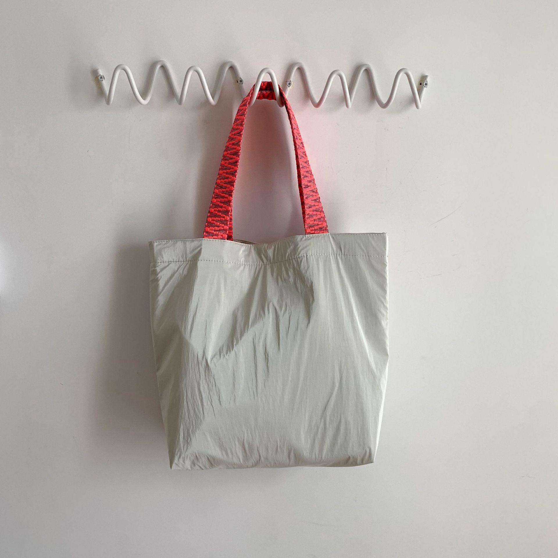 

Компактная многоцелевая легкая сумка-тоут - большая вместимость, повседневная, на одно плечо, ручная корзина для овощей грязно-белый