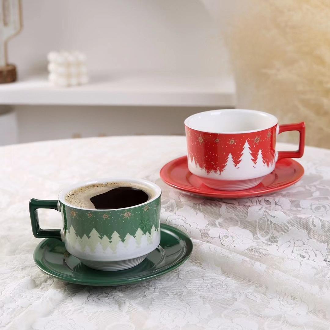 

Креативная рождественская кофейная чашка в форме диска, рождественская керамическая кружка, высококачественная кружка в рождественском стиле 201-300ml