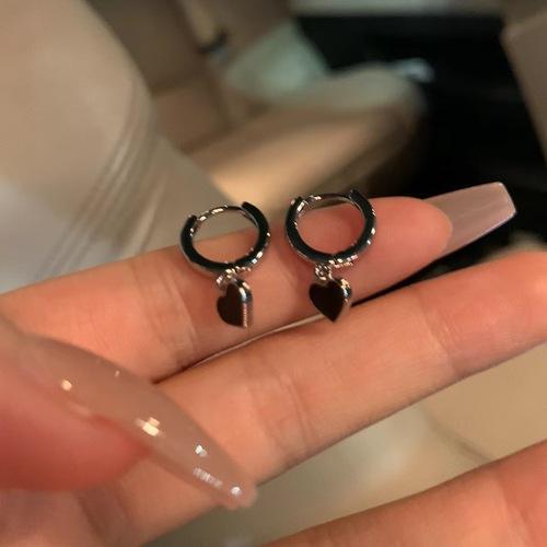 Cute Korean Earrings Heart Bling Zircon Vintage Dark Green Versatile Gold Color Earring for Women Fashion Jewelry 2024 New Gift