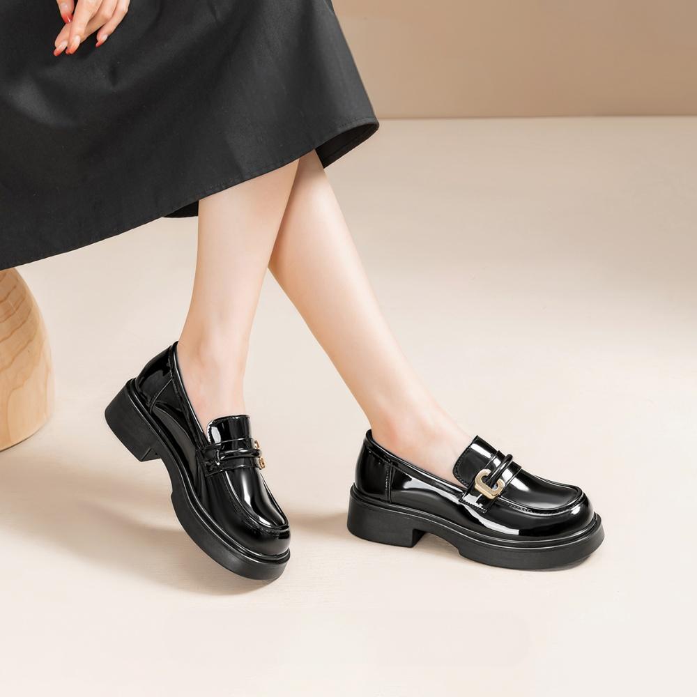 Warrior Loafers Synthetic Leather British Style Fashion Versatile Casual Flats 4.5Cm Women flats Black WXP(WZ)-221001