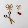 1/2Pcs Decorative Bow Hanger Hat Hooks Strong Load-bearing Simple Installation Wall Mount Bow Shaped Towel Hooks