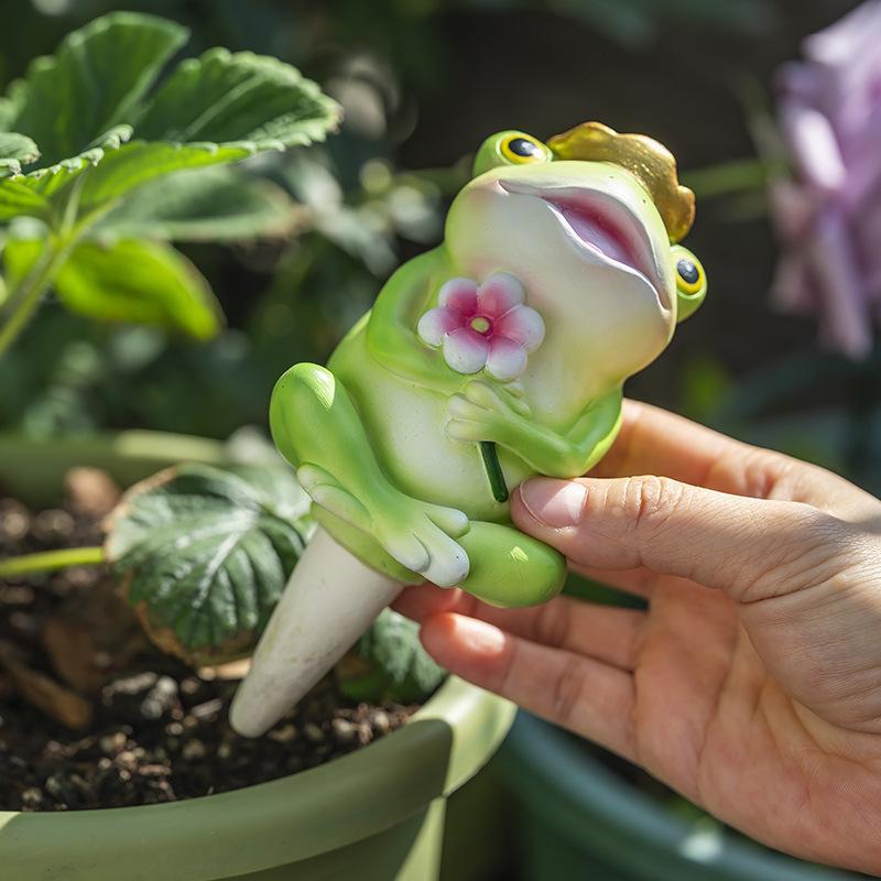 

Frog & Panda Resin Self-Watering Spikes for Succulents, Automatic Drip Irrigation Garden Decor & Slow-Release Stakes