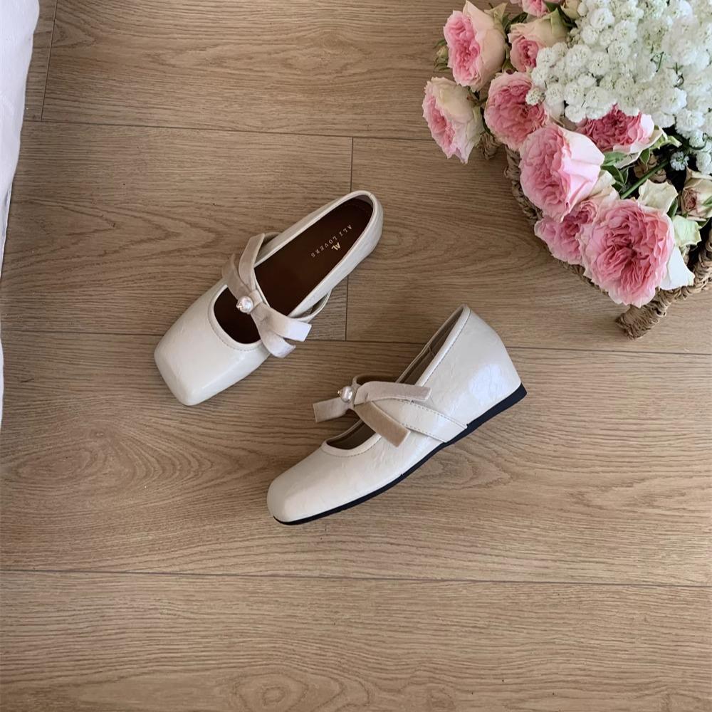 Lan Cabinet, Inner Increase Mary Jane Shoes for Women's Spring 2025 New Evening Breeze Gentle Temperament Square Head Shallow Mouth Single Shoes