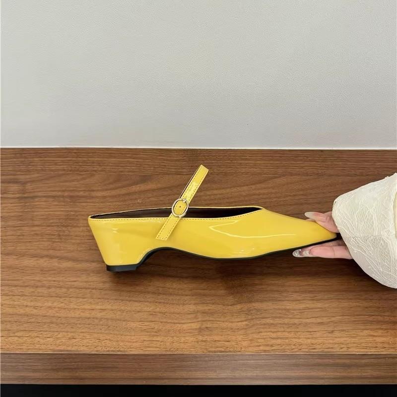 Women's Baotou Half Slippers Spring 2025 French Temperament Gentle Evening Breeze Pointed Button Slope Heel Cool Slippers