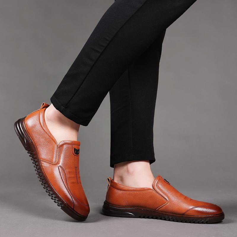 Fashion Men's Fashion Soft Soled Shoes Luxury Formal Leather Shoes Men Breathable Loafers Slip On Black Driving Male Shoes Zapatos Homme