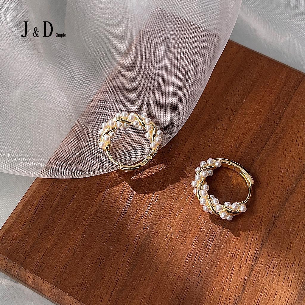 2025 Trend: 14K Gold-Plated Pearl Hoop Earrings with Unique Design