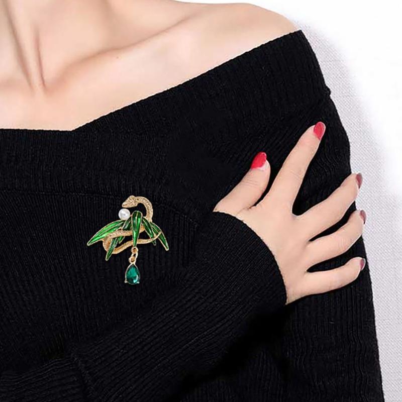 Vintage Rose Snake Brooches Artistic Snake Brooch Charm For Women And Men A Perfect Addition To Any Ensembles