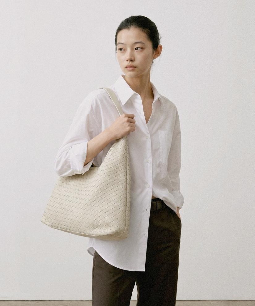 Phoenix Origin Suede Weaving Hobo Bag - Beige