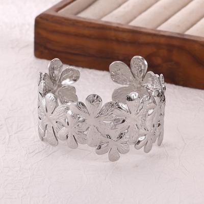 Vintage Hollow Multi Flower Open Cuff Bangle For Women Adjustable Wide Bracelet Bohemian Floral Jewelry Party Summer Gift