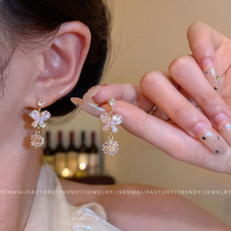 Micro-inlaid zircon butterfly earrings women s exquisite crystal hydrangea earrings, fringed explosive earrings.