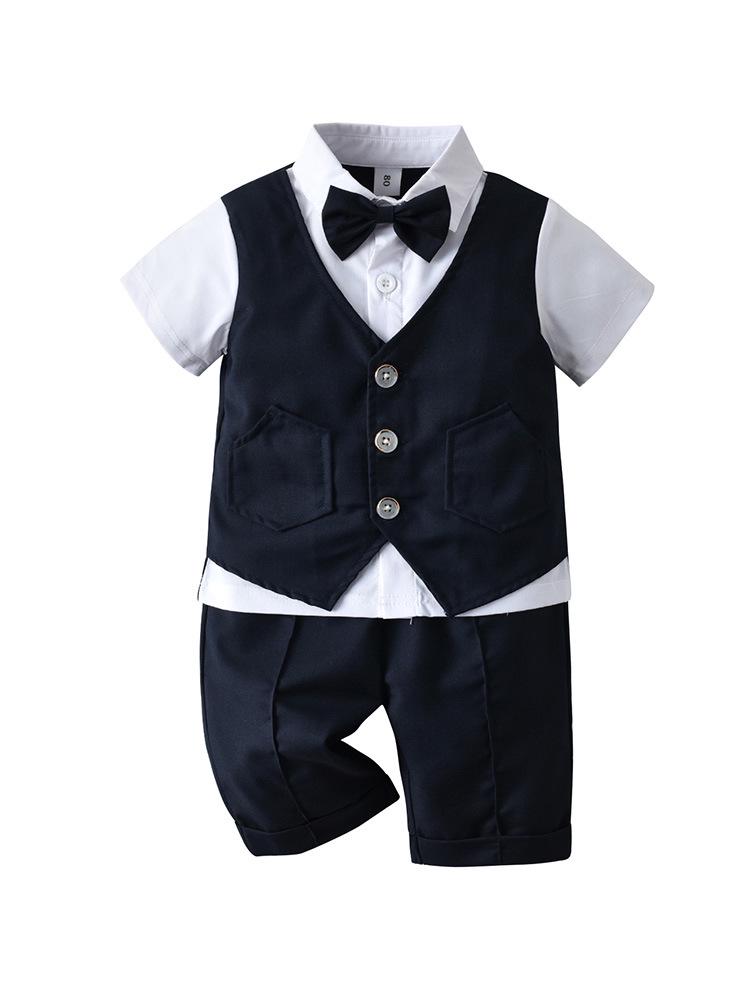 Completo Due Pezzi Estivo da Ragazzo Stile Gentiluomo Britannico: Top a Maniche Corte e Papillon