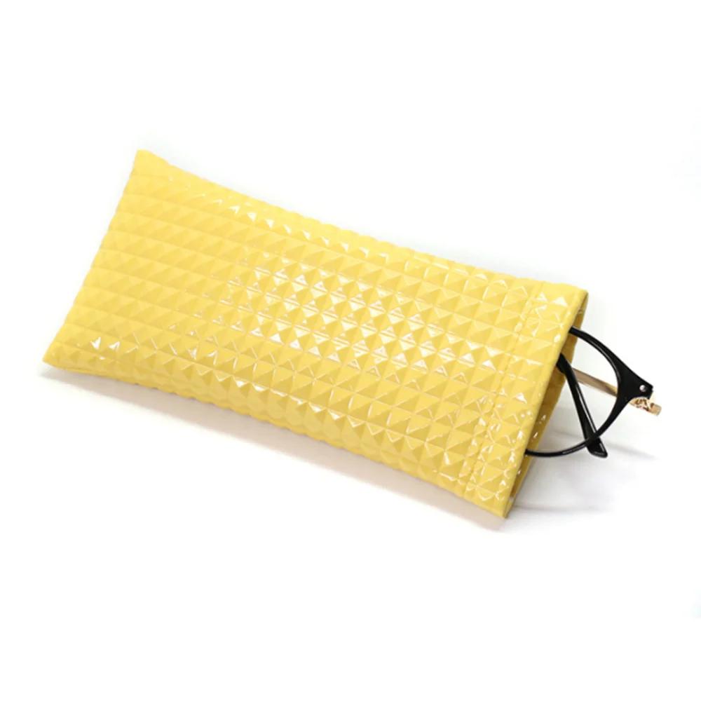 

Collapsible Leather Glasses Case Portable Spring Design Eyewear Pouch for Sunglasses Reading Glasses and Vision Care жовтий