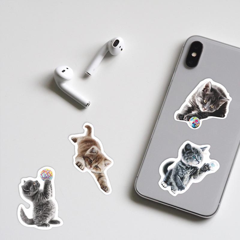 64 Autocollants Mignons de Dessins Animés: Chats et Chatons pour Décoration - Parfait pour les Valises, les Guitares, les Coques de Téléphone