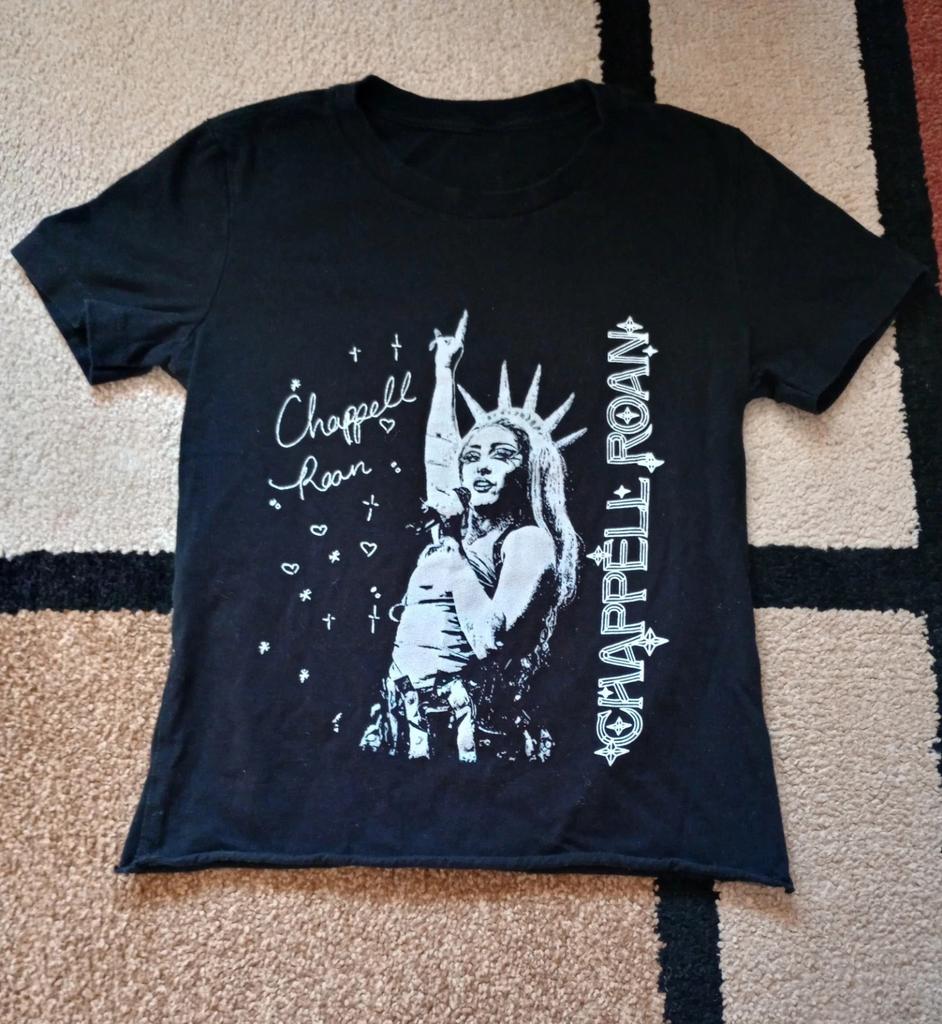 Chappell Roan Statue Of Liberty Pose Graphic Multicolor Short Sleeves T Shirt