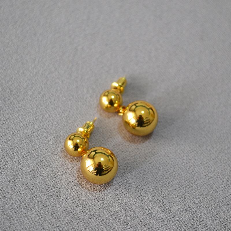 Ins Cold Wind Brass Gold Plated Hollow Glossy Double Ball 925 Silver Needle Simple Temperament Earrings Earrings Earrings Women