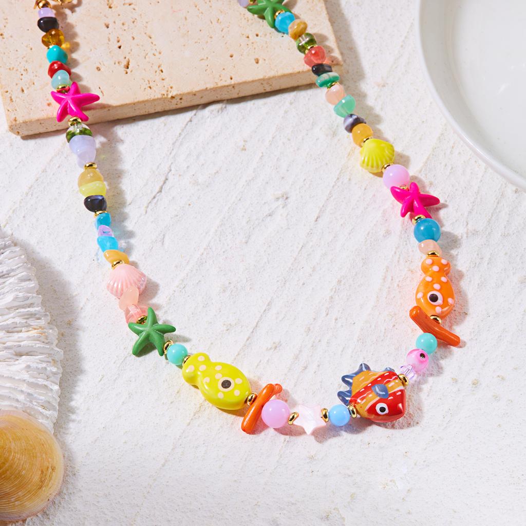 Bohemia Colorful Ceramic Clown Fish Beaded Necklaces for Women Handmade Irregular Gravel Chain Choker Necklace Summer Jewelry