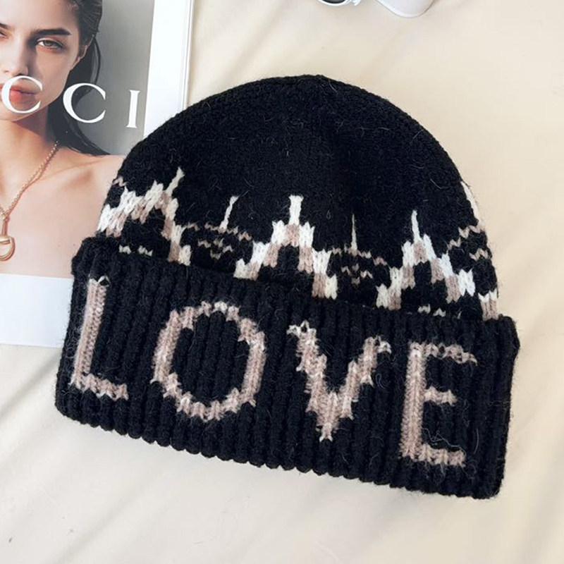 Fair Island style letter jacquard hat women's autumn and winter new warm knitted hat big head circumference wool hat headgear