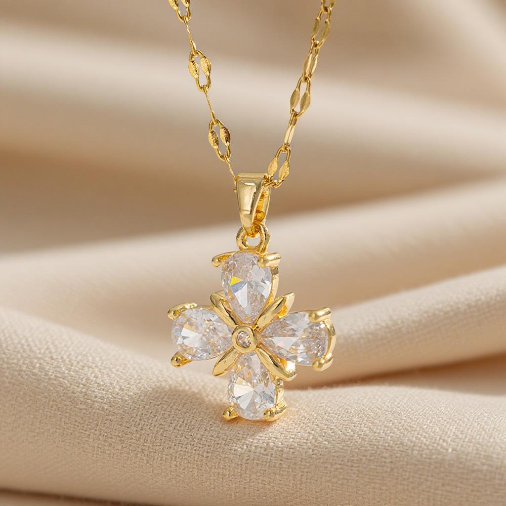 Versatile Niche‑Style Titanium‑Steel Women Necklace, Four‑Petal‑Flower Zircon‑Inlaid Advanced‑Design Collarbone Chain