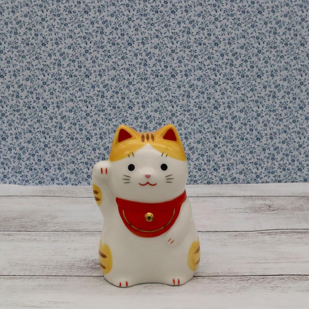 Yakushi Kiln Maneki-neko (Tygrys, Średni) Przynieś Szczęście (z naklejką Powodzenia)