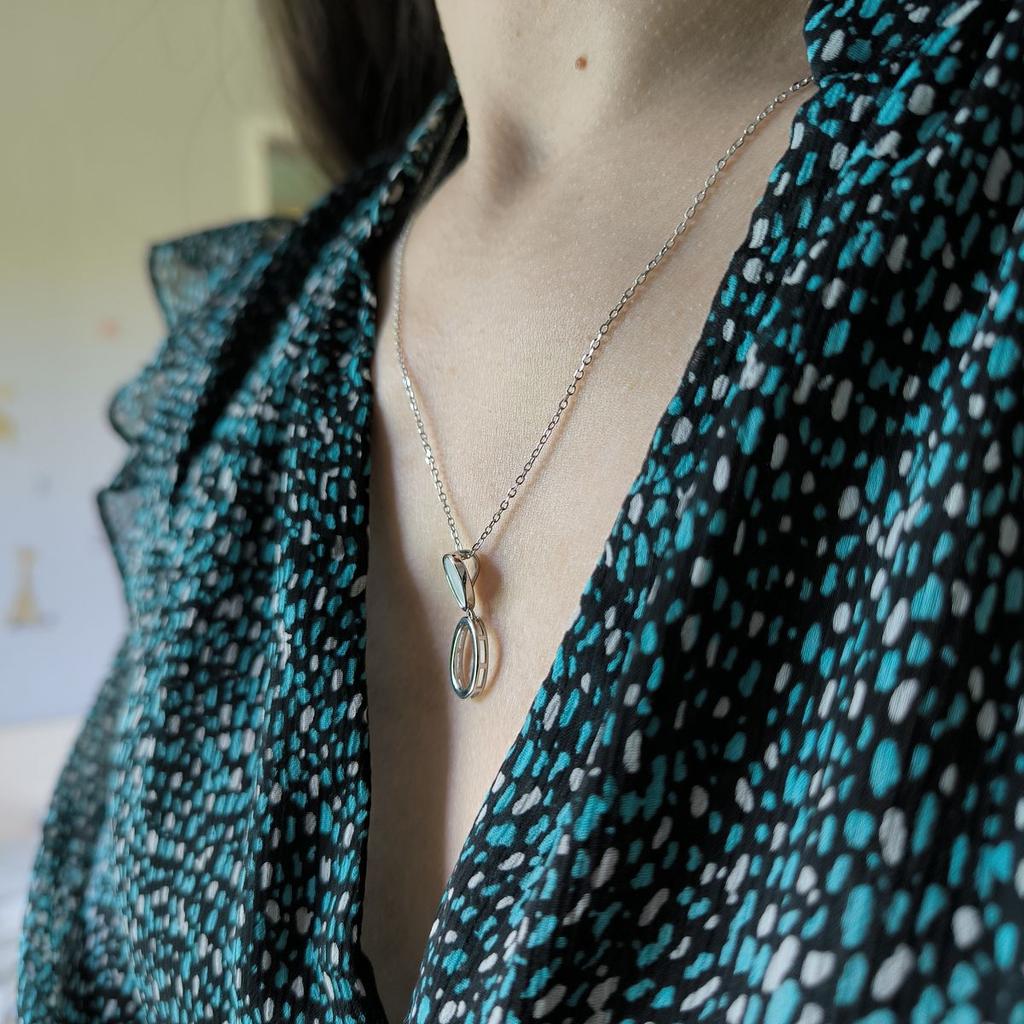 Серебряное колье с натуральным перламутром, вес изделия 2,63 гр (60002291)