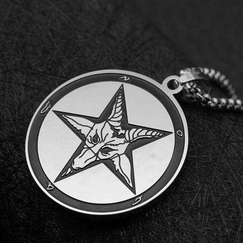 New Fashionable Mens Stainless Steel Pendant Necklace Temperament Accessory Gift